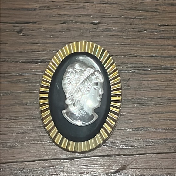 Pin Collection - Picture 7 of 8